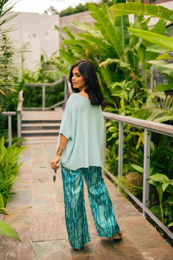 Pull Kos et pantalon Pitonn See the Moon bleu clair, col bateau et manches trois quarts 